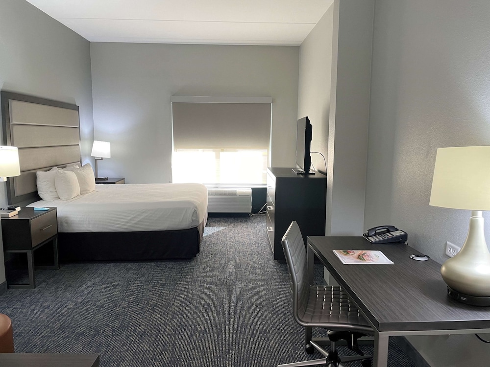 Best Western Plus McAllen Airport Hotel