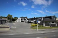 Townsman Motor Lodge - Motels