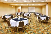 Holiday Inn Houma فنادق في بايو كاين