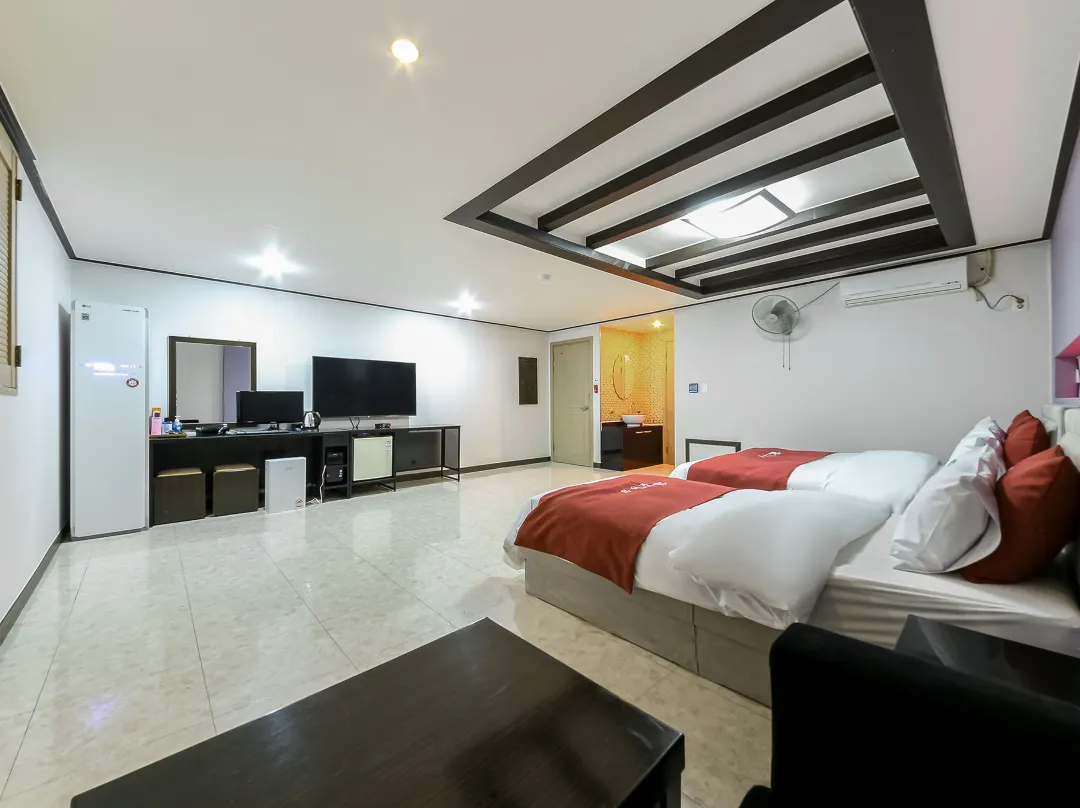 Gochang Hotel Moyangseong - 고창읍