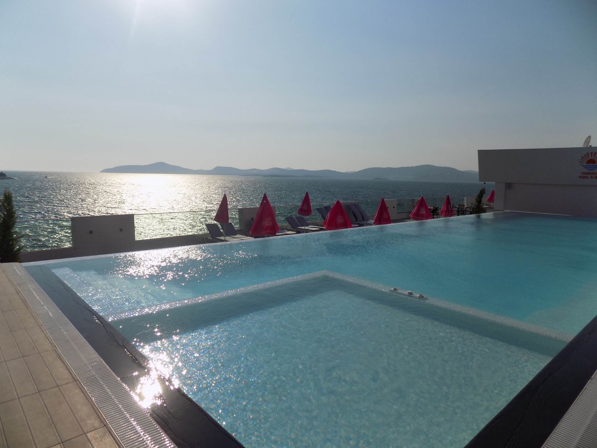 Bodrum Gulluk Marina Suites