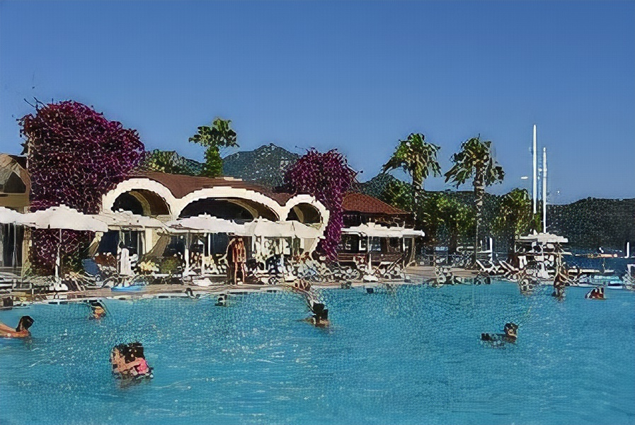 Fortezza Beach Resort