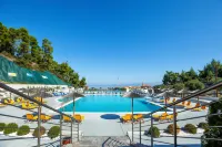 Atrium Hotel - Beach