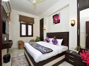 Shanti Villas - Luxury Home Stay Apartment