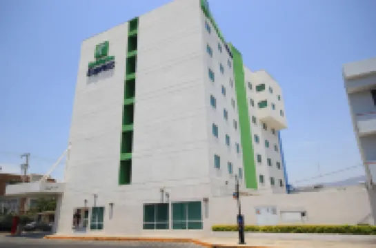 Holiday Inn Express TUXTLA GUTIERREZ LA MARIMBA by IHG Hotel di 