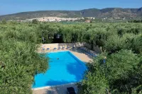 "saracena" Superior Holiday Home with Swimming Pool and Private Beach - Beach