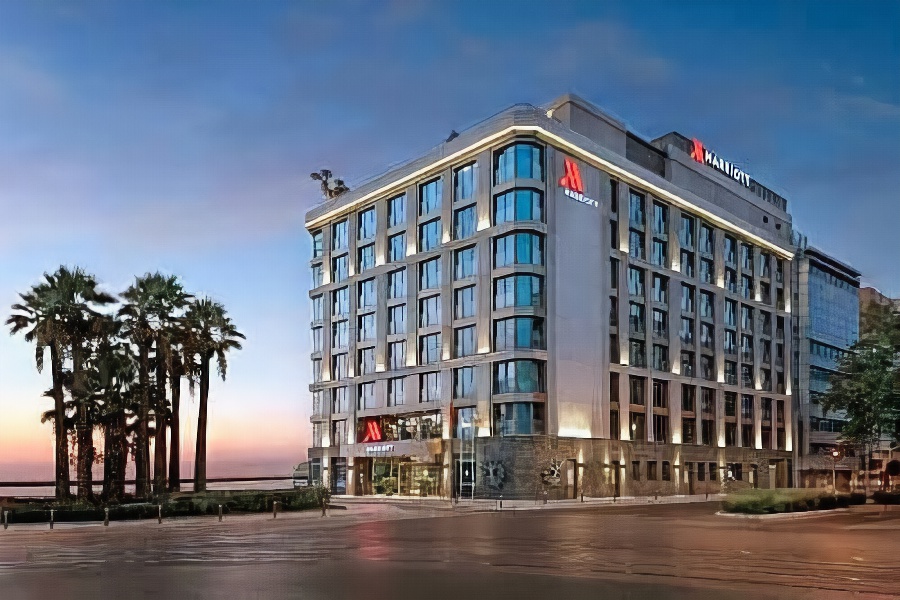 İzmir Marriott Hotel (Izmir Marriott Hotel)