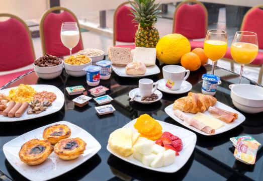 3. 로시오 가든 호..