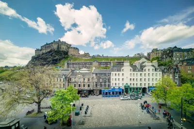 Apex Grassmarket Hotel Hotel berhampiran Dovecot Cafe by Leo's