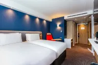 Holiday Inn Express Edinburgh - City West Hotels near George Watson's College