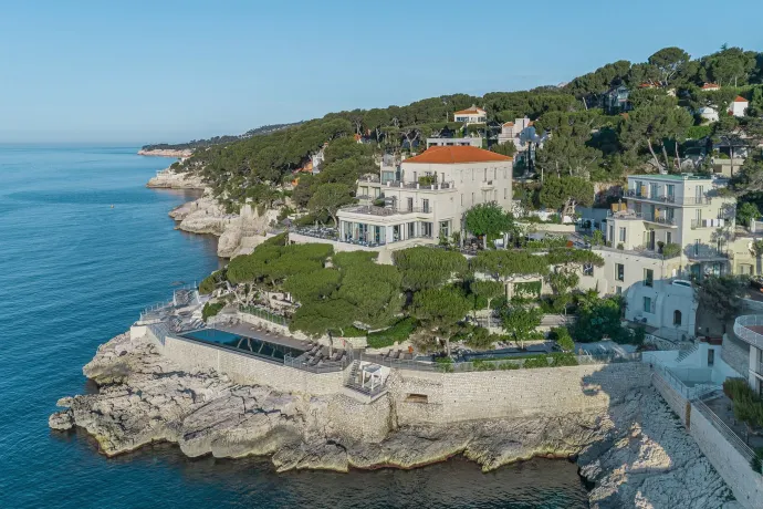 Hôtel les Roches Blanches Cassis Hotels in der Nähe von 