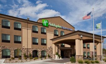 Holiday Inn Express & Suites Grand Island