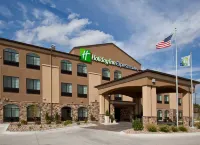 Holiday Inn Express & Suites Grand Island Hotels in Grand Island