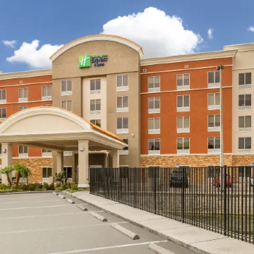 Holiday Inn Express & Suites LARGO-CLEARWATER by IHG