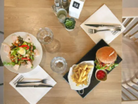 กองปานีล แนเชอร์ - โบลเลน โรงแรมในBollene