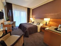 Platinum Ostróda Hotels near U Zdzicha. Przystań jachtowa, kempingi