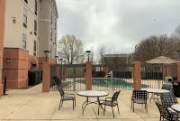 Wingate by Wyndham Jackson/Ridgeland - Pools