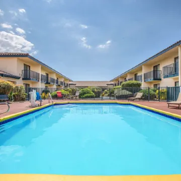 Baymont by Wyndham Tehachapi