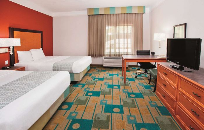 La Quinta Inn & Suites by Wyndham Winston-Salem