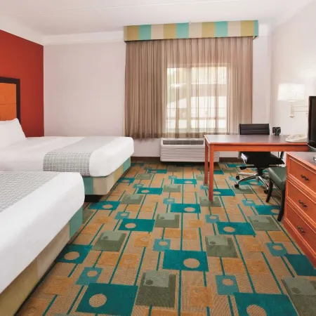 La Quinta Inn & Suites by Wyndham Winston-Salem