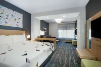 La Quinta Inn & Suites by Wyndham Manassas VA-Dulles Airport Hotels in Centreville