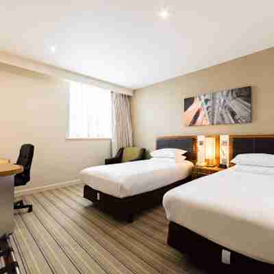 Holiday Inn Winchester Rooms