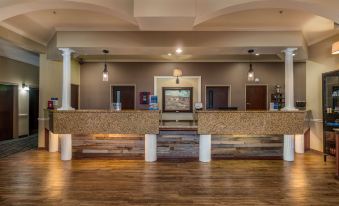 Best Western Plus Shamrock Inn  Suites