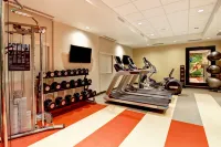 Home2 Suites by Hilton West Edmonton - Phòng tập thể hình