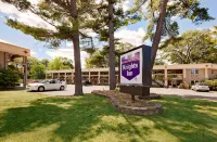 Super 8 by Wyndham Traverse City