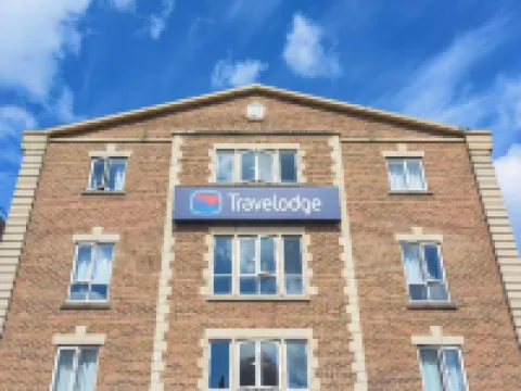 Travelodge London Kingston Upon Thames Hotels near The cornerHOUSE Arts Centre