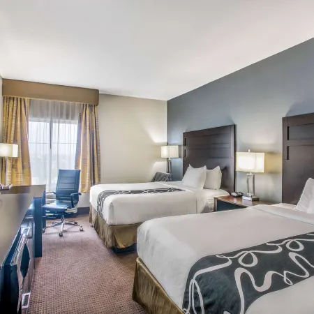 La Quinta Inn & Suites by Wyndham Karnes City - Kenedy