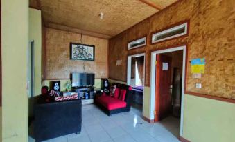 Darajat Holiday Home