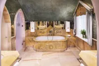 Ashford Castle - Hot Tub