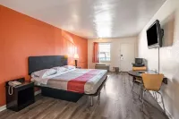 Motel 6 Portsmouth, VA Отели в г. Портсмут
