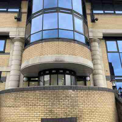 Brentford Apartments by Charles Hope Hotel Exterior