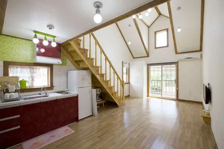 Jecheon Songgye Terrace Punggyeong Pension Отели рядом с достопримечательностью «Woraksan»