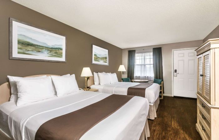 Super 8 by Wyndham Madison
