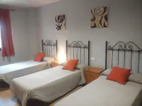 Hostal la Molina Hotels near Bodegas Pérez Hidalgo