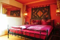 Waldhaus Colditz Garni - Inns