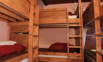 Time Peace Apartment - Hostel