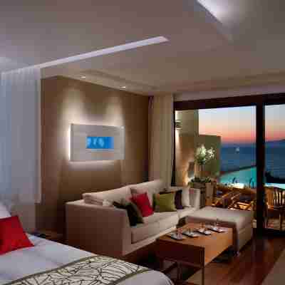 Elite Suites by Rhodes Bay Rooms