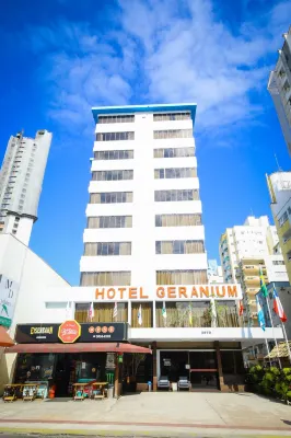 Hotel Geranium Hotels near Círculo Operário de Itajaí