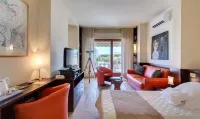 Hotel Bacco - balcony