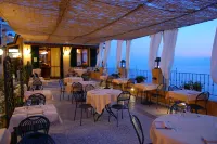 Il Borgo di Campi Hotels in Province of La Spezia