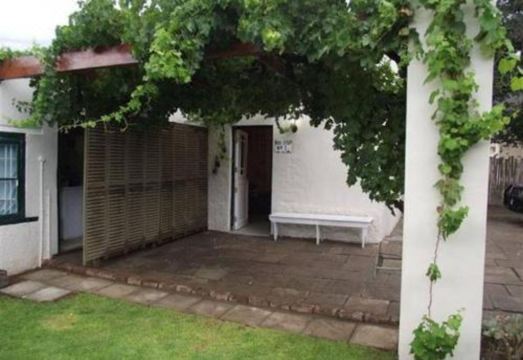 Aa'Qtansisi Guesthouse - Housity