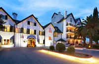 Catalonia Reina Victoria Hotels near Castillo del Laurel