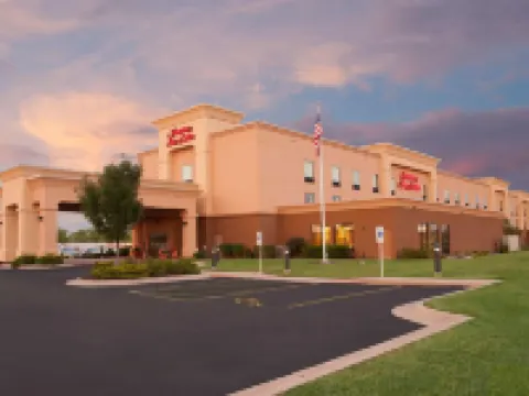 Hampton Inn & Suites Moline-Quad City Int'l Arpt Hotels in Moline
