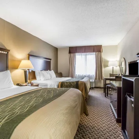 Quality Inn Macomb Near University Area Отели в г. Макомб