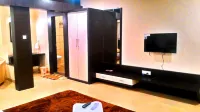 Kanchan Recreation Hotels in Maheshwar