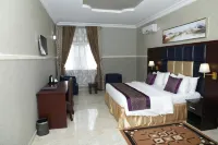 Glo-Ran Hotel and Event Place
